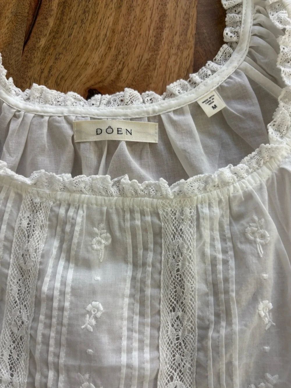 Doen Frederica Top in Salt - Picture 4 of 5